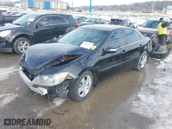 ✅ 2008 Acura RL Technology • VIN: JH4KB16608C001517 • Lot: 41305313. Wystawiony na IAAI z przebiegiem 220 509 mil. Bezpłatny archiwum sprzedaży aukcyjnych z USA i szczegółowy raport historii pojazdu na DreamBid. Zdjęcie 18.