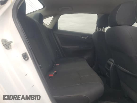 ✅ 2016 Nissan Sentra SV • VIN: 3N1AB7AP8GY216961 • Lot: 85204875. Listed on Copart with 159,725 mi. Free auction sales archive from the USA and detailed vehicle history report at DreamBid. Image 10.