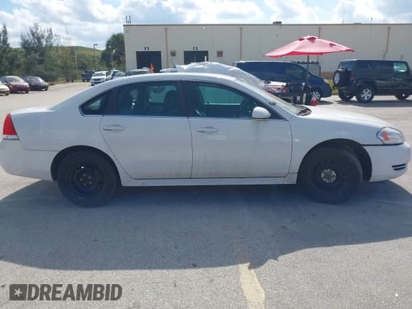 ✅ 2016 Chevrolet Impala Police Police • VIN: 2G1WD5E36G1102280 • Лот: 43749731. Опубликован ранее на IAAI с пробегом 7 173 миль. Бесплатный доступ к архиву аукционных продаж из США и подробный отчёт об истории автомобиля на DreamBid. Изображение 13.