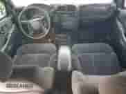 2001 Chevrolet Blazer LT z VIN 1GNDT13W91K239137, wystawiony jako Copart lot #88429655 z przebiegiem 163 132 mil mil oraz Szkoda całkowita • Salvage title. Historia ofert i sprzedaży dostępna na DreamBid. Obrazek 8.