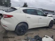 ✅ 2018 Maserati Levante S GranSport • VIN: ZN661YUS6JX268494 • Лот: 47846155. Опубликован ранее на Copart с пробегом 106 016 миль. Бесплатный доступ к архиву аукционных продаж из США и подробный отчёт об истории автомобиля на DreamBid. Изображение 3.