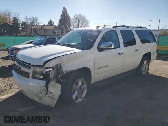 ✅ 2011 Chevrolet Suburban LT • VIN: 1GNSKJE30BR141457 • Lot: 90385625. Listed on Copart with 162,731 mi. Free auction sales archive from the USA and detailed vehicle history report at DreamBid. Image 1.
