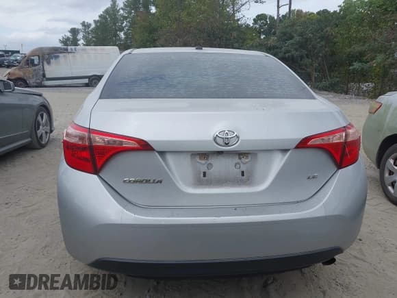✅ 2018 Toyota Corolla LE • VIN: 5YFBURHE6JP774357 • Lot: 43393370. Listed on IAAI with 168,019 mi. Free auction sales archive from the USA and detailed vehicle history report at DreamBid. Image 16.