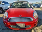 ✅ 2012 MINI Hardtop • VIN: WMWSU3C50CT261277 • Lot: 96847245. Wystawiony na Copart z przebiegiem 64 653 mil. Bezpłatny archiwum sprzedaży aukcyjnych z USA i szczegółowy raport historii pojazdu na DreamBid. Zdjęcie 5.