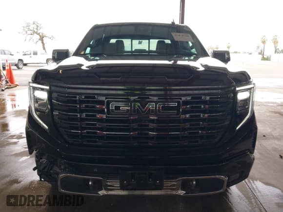 ✅ 2023 GMC Sierra 1500 Denali Ultimate • VIN: 1GTUUHEL2PZ182300 • Лот: 41498730. Опубликован ранее на IAAI с пробегом 24 389 миль. Бесплатный доступ к архиву аукционных продаж из США и подробный отчёт об истории автомобиля на DreamBid. Изображение 12.