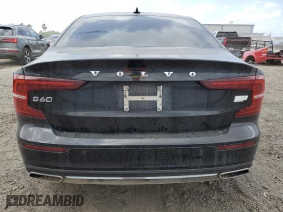✅ 2022 Volvo S60 Inscription • VIN: 7JRBR0FL0NG165837 • Lot: 53191865. Wystawiony na Copart z przebiegiem 40 957 mil. Bezpłatny archiwum sprzedaży aukcyjnych z USA i szczegółowy raport historii pojazdu na DreamBid. Zdjęcie 6.