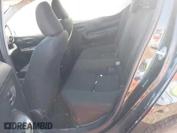 ✅ 2017 Toyota Prius One • VIN: JTDKDTB38H1590914 • Lot: 40650378. Listed on IAAI with 94,262 mi. Free auction sales archive from the USA and detailed vehicle history report at DreamBid. Image 8.