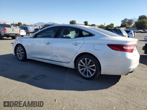 ✅ 2015 Hyundai Azera • VIN: KMHFG4JG9FA483222 • Lot: 76129724. Listed on Copart with 49,856 mi. Free auction sales archive from the USA and detailed vehicle history report at DreamBid. Image 2.