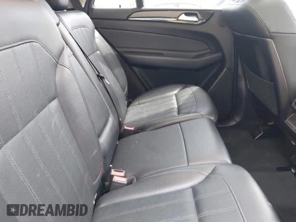 ✅ 2016 Mercedes-Benz GLE 350 • VIN: 4JGDA5HB4GA624871 • Lot: 42080510. Wystawiony na IAAI z przebiegiem 117 533 mil. Bezpłatny archiwum sprzedaży aukcyjnych z USA i szczegółowy raport historii pojazdu na DreamBid. Zdjęcie 8.