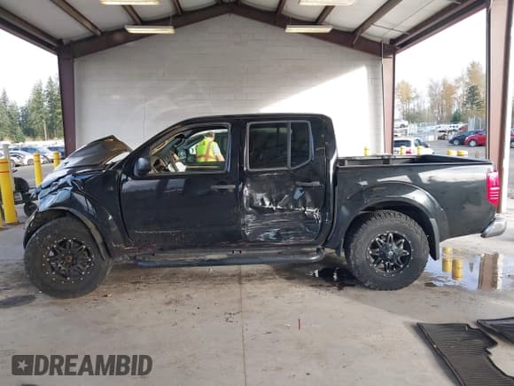 ✅ 2014 Nissan Frontier Pro-4X • VIN: 1N6AD0EV7EN755716 • Lot: 43781414. Wystawiony na IAAI z przebiegiem 89 661 mil. Bezpłatny archiwum sprzedaży aukcyjnych z USA i szczegółowy raport historii pojazdu na DreamBid. Zdjęcie 15.