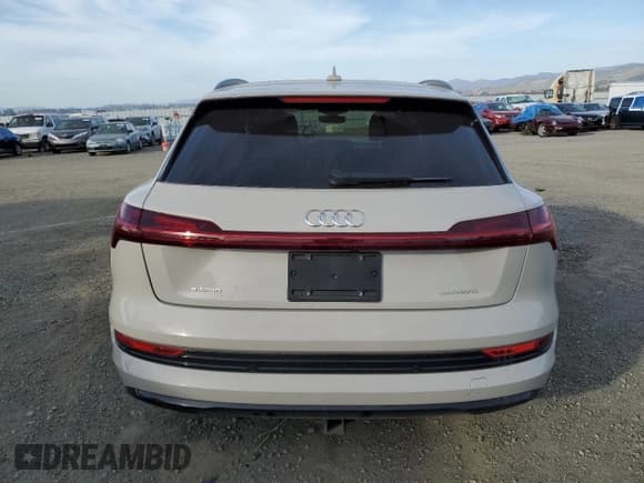 ✅ 2021 Audi e-tron Prestige • VIN: WA1VABGE9MB030019 • Lot: 42203863. Listed on Copart with 24,925 mi. Free auction sales archive from the USA and detailed vehicle history report at DreamBid. Image 6.