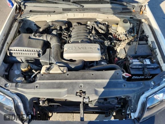 ✅ 2005 Toyota 4Runner SR5 • VIN: JTEZT14R650023783 • Lot: 93455175. Wystawiony na Copart z przebiegiem 325 724 mil. Bezpłatny archiwum sprzedaży aukcyjnych z USA i szczegółowy raport historii pojazdu na DreamBid. Zdjęcie 12.