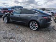 ✅ 2018 Tesla Model 3 Long Range Battery • VIN: 5YJ3E1EB6JF171076 • Lot: 57524695. Wystawiony na Copart z przebiegiem 83 947 mil. Bezpłatny archiwum sprzedaży aukcyjnych z USA i szczegółowy raport historii pojazdu na DreamBid. Zdjęcie 2.