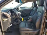 ✅ 2017 Hyundai Santa Fe SE • VIN: KM8SN4HF7HU197355 • Лот: 49235133. Опубликован ранее на Copart с пробегом 92 591 миль. Бесплатный доступ к архиву аукционных продаж из США и подробный отчёт об истории автомобиля на DreamBid. Изображение 7.