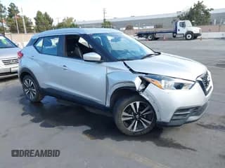 ✅ 2019 Nissan Kicks SV • VIN: 3N1CP5CU5KL539081 • Lot: 43260088. Listed on IAAI with 59,656 mi. Free auction sales archive from the USA and detailed vehicle history report at DreamBid. Image 1.