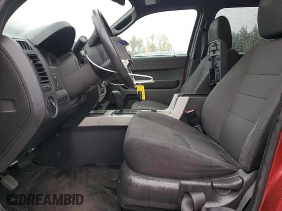 ✅ 2012 Ford Escape XLT • VIN: 1FMCU0DG3CKB71726 • Lot: 90856935. Wystawiony na Copart z przebiegiem 107 407 mil. Bezpłatny archiwum sprzedaży aukcyjnych z USA i szczegółowy raport historii pojazdu na DreamBid. Zdjęcie 7.