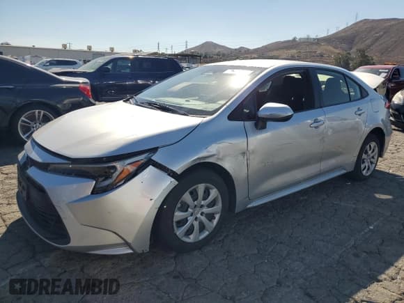 ✅ 2024 Toyota Corolla Hybrid LE • VIN: JTDBCMFE9R3048795 • Лот: 89647565. Опубликован ранее на Copart с пробегом 55 951 миль. Бесплатный доступ к архиву аукционных продаж из США и подробный отчёт об истории автомобиля на DreamBid. Изображение 1.