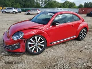 ✅ 2014 Volkswagen Beetle Turbo R-Line • VIN: 3VWVS7AT2EM612672 • Lot: 71242694. Wystawiony na Copart z przebiegiem 80 782 mil. Bezpłatny archiwum sprzedaży aukcyjnych z USA i szczegółowy raport historii pojazdu na DreamBid. Zdjęcie 1.