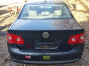 ✅ 2006 Volkswagen Jetta 2.5L • VIN: 3VWSF71K56M712295 • Лот: 42055402. Опубликован ранее на IAAI с пробегом 149 865 миль. Бесплатный доступ к архиву аукционных продаж из США и подробный отчёт об истории автомобиля на DreamBid. Изображение 16.