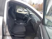 ✅ 2011 Chevrolet Traverse 1LT • VIN: 1GNKVGED9BJ215783 • Lot: 43523570. Wystawiony na IAAI z przebiegiem 271 706 mil. Bezpłatny archiwum sprzedaży aukcyjnych z USA i szczegółowy raport historii pojazdu na DreamBid. Zdjęcie 5.