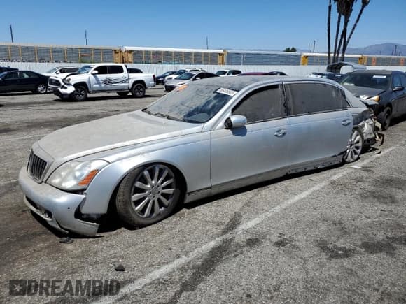 ✅ 2009 Maybach 62S • VIN: WDBVG79J09A002665 • Lot: 66406565. Wystawiony na Copart z przebiegiem Nie podano. Bezpłatny archiwum sprzedaży aukcyjnych z USA i szczegółowy raport historii pojazdu na DreamBid. Zdjęcie 1.