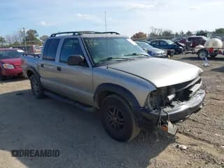 ✅ 2004 Chevrolet S-10 LS • VIN: 1GCDT13X04K109396 • Лот: 43518974. Опубликован ранее на IAAI с пробегом 112 393 миль. Бесплатный доступ к архиву аукционных продаж из США и подробный отчёт об истории автомобиля на DreamBid. Изображение 1.