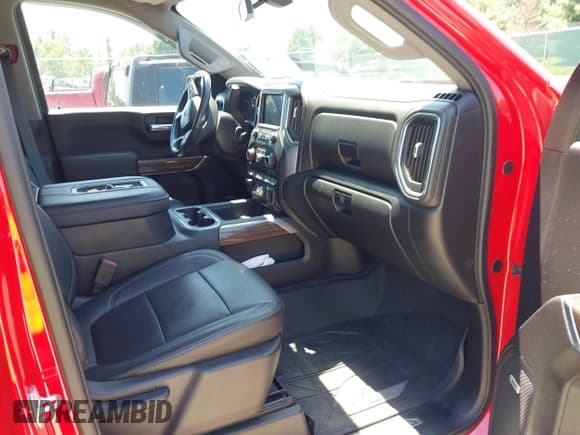 ✅ 2019 Chevrolet Silverado 1500 LT Trail Boss • VIN: 1GCPYFEDXKZ176333 • Лот: 42778312. Опубликован ранее на IAAI с пробегом 95 906 миль. Бесплатный доступ к архиву аукционных продаж из США и подробный отчёт об истории автомобиля на DreamBid. Изображение 5.