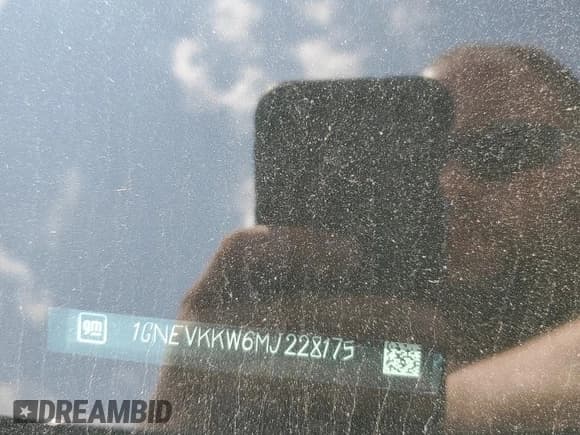 ✅ 2021 Chevrolet Traverse Premier • VIN: 1GNEVKKW6MJ228175 • Lot: 67297464. Wystawiony na Copart z przebiegiem 94 318 mil. Bezpłatny archiwum sprzedaży aukcyjnych z USA i szczegółowy raport historii pojazdu na DreamBid. Zdjęcie 14.