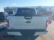 ✅ 2018 Ford F-150 XLT • VIN: 1FTEW1E58JKD98076 • Lot: 43530343. Wystawiony na IAAI z przebiegiem 144 238 mil. Bezpłatny archiwum sprzedaży aukcyjnych z USA i szczegółowy raport historii pojazdu na DreamBid. Zdjęcie 16.