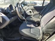 ✅ 2009 Smart fortwo Pure • VIN: WMEEJ31X89K240206 • Lot: 92012945. Listed on Copart with 62,396 mi. Free auction sales archive from the USA and detailed vehicle history report at DreamBid. Image 7.