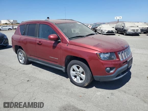 ✅ 2017 Jeep Compass Latitude • VIN: 1C4NJCEA9HD117490 • Lot: 69504935. Listed on Copart with 170,574 mi. Free auction sales archive from the USA and detailed vehicle history report at DreamBid. Image 4.
