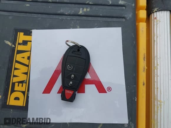 ✅ 2019 Jeep Cherokee Latitude • VIN: 1C4PJLCB3KD482551 • Lot: 43286563. Wystawiony na IAAI z przebiegiem 122 171 mil. Bezpłatny archiwum sprzedaży aukcyjnych z USA i szczegółowy raport historii pojazdu na DreamBid. Zdjęcie 11.