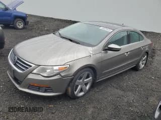 ✅ 2009 Volkswagen CC 4Motion • VIN: WVWGU73C19E526431 • Лот: 69520435. Опубликован ранее на Copart с пробегом 175 939 миль. Бесплатный доступ к архиву аукционных продаж из США и подробный отчёт об истории автомобиля на DreamBid. Изображение 1.