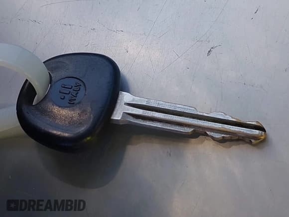 ✅ 2012 Hyundai Elantra GLS • VIN: KMHDH4AE5CU272287 • Lot: 43771253. Listed on IAAI with 164,210 mi. Free auction sales archive from the USA and detailed vehicle history report at DreamBid. Image 11.