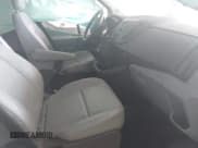 ✅ 2018 Ford Transit XL • VIN: 1FMZK1CM7JKA81747 • Lot: 42143608. Wystawiony na IAAI z przebiegiem 20 981 mil. Bezpłatny archiwum sprzedaży aukcyjnych z USA i szczegółowy raport historii pojazdu na DreamBid. Zdjęcie 5.