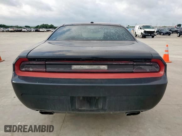 ✅ 2011 Dodge Challenger • VIN: 2B3CJ4DGXBH603563 • Lot: 54626995. Wystawiony na Copart z przebiegiem 215 162 mil. Bezpłatny archiwum sprzedaży aukcyjnych z USA i szczegółowy raport historii pojazdu na DreamBid. Zdjęcie 6.