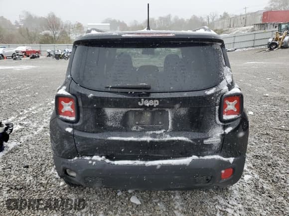 ✅ 2016 Jeep Renegade Latitude • VIN: ZACCJABT9GPD78104 • Lot: 91870885. Wystawiony na Copart z przebiegiem 85 114 mil. Bezpłatny archiwum sprzedaży aukcyjnych z USA i szczegółowy raport historii pojazdu na DreamBid. Zdjęcie 6.