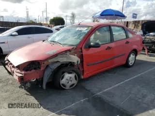 ✅ 2001 Ford Focus LX • VIN: 1FAFP33P91W151083 • Лот: 48943555. Опубликован ранее на Copart с пробегом 157 848 миль. Бесплатный доступ к архиву аукционных продаж из США и подробный отчёт об истории автомобиля на DreamBid. Изображение 1.