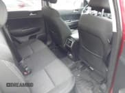 ✅ 2017 Kia Sportage LX • VIN: KNDPMCAC8H7296739 • Lot: 43526768. Wystawiony na IAAI z przebiegiem 68 350 mil. Bezpłatny archiwum sprzedaży aukcyjnych z USA i szczegółowy raport historii pojazdu na DreamBid. Zdjęcie 8.