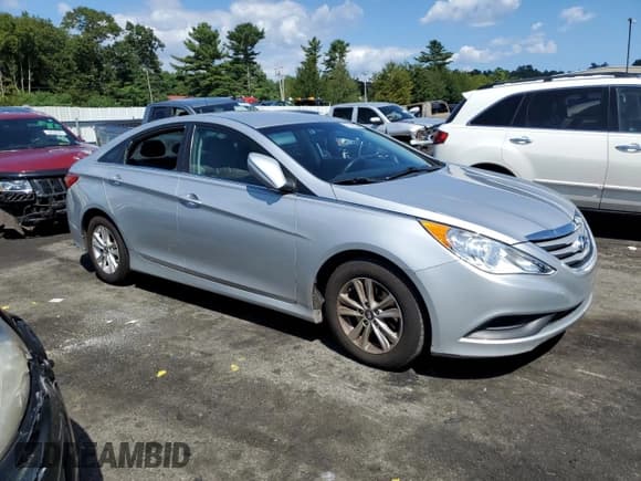 ✅ 2014 Hyundai Sonata GLS • VIN: 5NPEB4AC2EH933795 • Lot: 68355824. Listed on Copart with 110,897 mi. Free auction sales archive from the USA and detailed vehicle history report at DreamBid. Image 4.