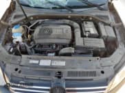 ✅ 2015 Volkswagen Passat S • VIN: 1VWAS7A36FC041205 • Лот: 81465065. Опубликован ранее на Copart с пробегом 159 923 миль. Бесплатный доступ к архиву аукционных продаж из США и подробный отчёт об истории автомобиля на DreamBid. Изображение 11.