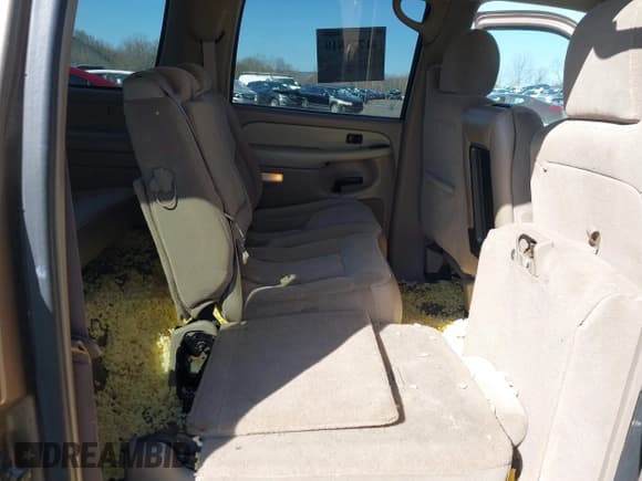 ✅ 2003 Chevrolet Suburban LT • VIN: 1GNFK16ZX3J197314 • Лот: 41771819. Опубликован ранее на IAAI с пробегом 233 849 миль. Бесплатный доступ к архиву аукционных продаж из США и подробный отчёт об истории автомобиля на DreamBid. Изображение 8.