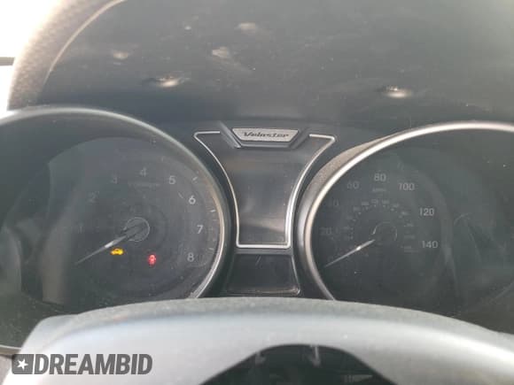 ✅ 2015 Hyundai Veloster Turbo • VIN: KMHTC6AE6FU228258 • Lot: 77105564. Wystawiony na Copart z przebiegiem Nie podano. Bezpłatny archiwum sprzedaży aukcyjnych z USA i szczegółowy raport historii pojazdu na DreamBid. Zdjęcie 9.