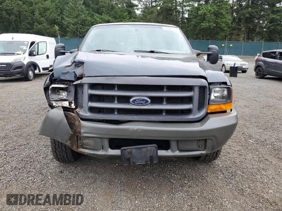 ✅ 1999 Ford F-350 XL • VIN: 1FTSW30L9XEC34699 • Lot: 71707605. Wystawiony na Copart z przebiegiem 128 840 mil. Bezpłatny archiwum sprzedaży aukcyjnych z USA i szczegółowy raport historii pojazdu na DreamBid. Zdjęcie 5.