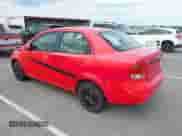 2006 Chevrolet Aveo LS z VIN KL1TD56676B526091, wystawiony jako IAAI lot #42861429 z przebiegiem 254 117 mil mil oraz . Historia ofert i sprzedaży dostępna na DreamBid. Obrazek 3.