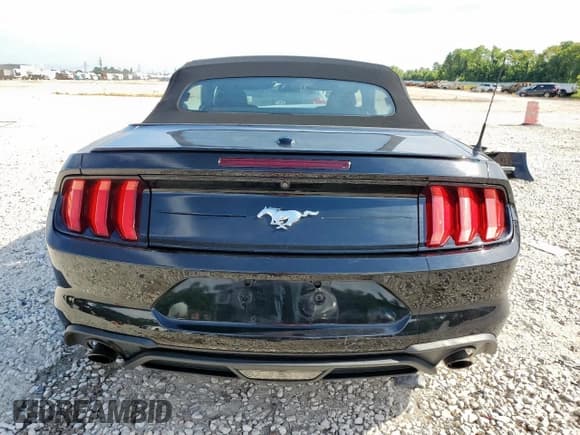 ✅ 2022 Ford Mustang EcoBoost • VIN: 1FATP8UH5N5102529 • Lot: 67475595. Listed on Copart with 71,384 mi. Free auction sales archive from the USA and detailed vehicle history report at DreamBid. Image 6.