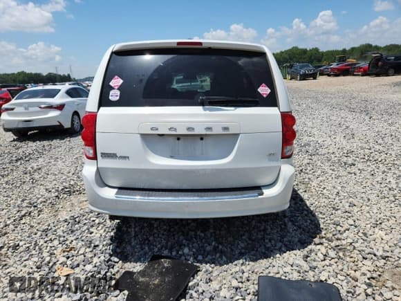 ✅ 2020 Dodge Grand Caravan GT • VIN: 2C4RDGEG5LR188731 • Lot: 65269485. Wystawiony na Copart z przebiegiem Nie podano. Bezpłatny archiwum sprzedaży aukcyjnych z USA i szczegółowy raport historii pojazdu na DreamBid. Zdjęcie 6.