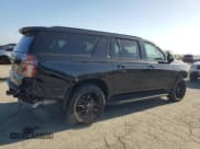 ✅ 2022 Chevrolet Suburban RST • VIN: 1GNSKEKD0NR296633 • Lot: 54446415. Listed on Copart with 34,461 mi. Free auction sales archive from the USA and detailed vehicle history report at DreamBid. Image 3.