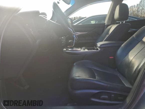 ✅ 2015 Infiniti Q70 • VIN: JN1BY1AR5FM560251 • Lot: 95017655. Listed on Copart with 149,184 mi. Free auction sales archive from the USA and detailed vehicle history report at DreamBid. Image 7.