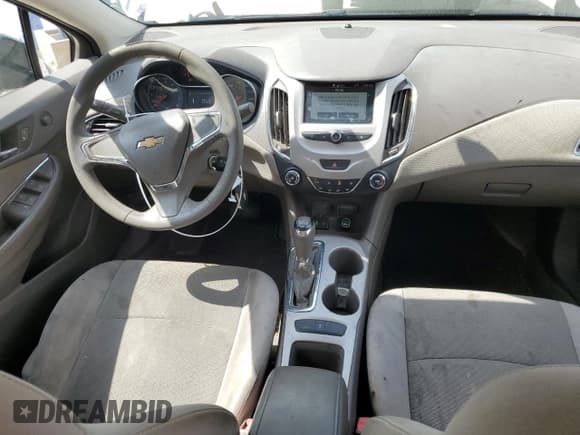 ✅ 2017 Chevrolet Cruze LS • VIN: 1G1BC5SM2H7109343 • Lot: 59654863. Listed on Copart with 97,882 mi. Free auction sales archive from the USA and detailed vehicle history report at DreamBid. Image 8.